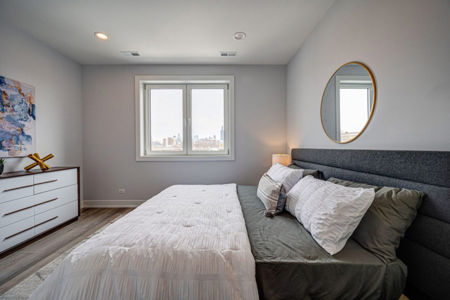 Master-Bedroom-Side-View 

