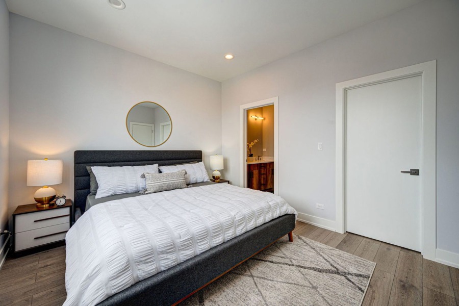 Master-Bedroom 
